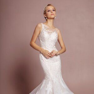 NEW LONG SLEEVELESS WEDDING MESH DRESS EMBROIDERED WITH PEARLS AND LACE GL2689